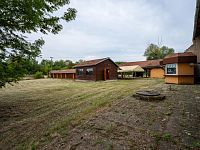 Prodej bývalého hostince se dvěma byty a rozsáhlým pozemkem 11 766 m² – Chroustovice, část obce Poděčely (okres Chrudim) - DSC_3071.jpg