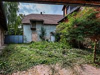 Prodej bývalého hostince se dvěma byty a rozsáhlým pozemkem 11 766 m² – Chroustovice, část obce Poděčely (okres Chrudim) - DSC_3076.jpg