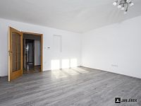 Pronájem bytu 1+1, K Višňovce, Pardubice - _DSC7137.JPG