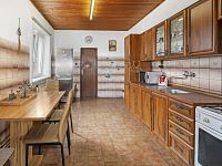 Prodej rodinného domu 3+1 se samostatnou obytnou stavbou a skladem – Pardubice, Svítkov - JY3A2381.jpg