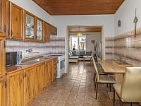 Prodej rodinného domu 3+1 se samostatnou obytnou stavbou a skladem – Pardubice, Svítkov - JY3A2388.jpg