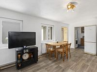 Prodej rodinného domu 3+1 se samostatnou obytnou stavbou a skladem – Pardubice, Svítkov - s.jpg