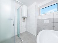Úsporná novostavba bytu 2+kk s rekuperací, předokenními žaluziemi, balkonem, FVE – Lázně Bohdaneč - Bohdanec-121.jpg