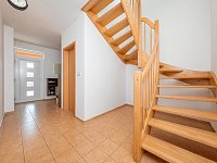 Pronájem zděného rodinného domu 4+kk s garáží a klimatizací – Pardubice, Svítkov - Svitkov-100.jpg