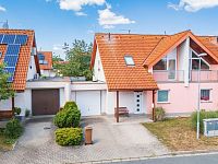 Pronájem zděného rodinného domu 4+kk s garáží a klimatizací – Pardubice, Svítkov