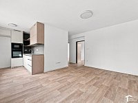 Pronájem zrekonstruovaného bytu 3+kk, 77m2, OV - DSC_8118.jpg