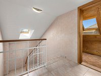 Rodinný dům se samostatným bytem v podkroví, dvojgaráží a zahradou | Pardubice – Pardubičky | 164 m² | pozemek 490 m² - JY3A0017.JPG