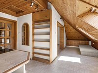 Rodinný dům se samostatným bytem v podkroví, dvojgaráží a zahradou | Pardubice – Pardubičky | 164 m² | pozemek 490 m² - JY3A9998.JPG