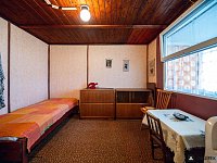 Prodej dřevěné chaty 26 m² se zahradou - ricni-9.jpg