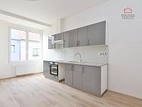 ZÁSMUKY, BYT 2+KK, 38m²