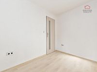 ZÁSMUKY, BYT 1+KK, 17 m² - 05.jpg