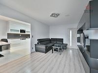 PRAHA 9 - PROSEK, BYT 3+1, 72 m² - 05.jpg