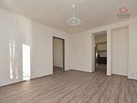 MILOVICE, BYT 2+1 50 m² - 03.jpg