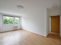 PRAHA 8, BYT 2+kk, 45 m² - 03.jpg