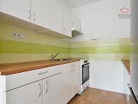 PRAHA 8, BYT 2+kk, 45 m² - 04.jpg