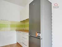 PRAHA 8, BYT 2+kk, 45 m² - 05.jpg