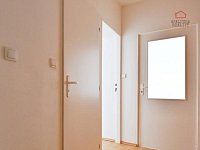 PRAHA 8, BYT 2+kk, 45 m² - 08.jpg