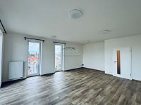 Pronájem 1kk/balkon, parkovací stání, 46m2, Český Brod - IMG_8597.jpg