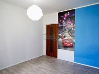 Exkluzivní pronájem prostorného bytu 3+1 s lodžií, Říčany – ul. Plynární - Ložnice 1