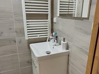 Prodej modernizované chaty s číslem popisným v Hodonovicích - IMG_3913.jpeg