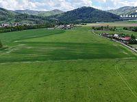 Investiční pozemky v Komorní Lhotce  ideální pro budoucí zhodnocení - DJI_20260506152508_0108_D.JPG