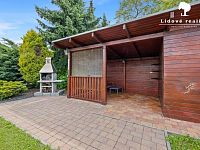 Rodinný dům 6+1 s velkou zahradou a bazénem, Baška - P1898460.jpg