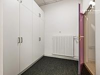 Prodej nadstandardní kliniky s operačním sálem, 274 m²  Rožnov pod Radhoštěm - P1898154.jpg