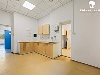 Prodej nadstandardní kliniky s operačním sálem, 274 m²  Rožnov pod Radhoštěm - P1898238.jpg
