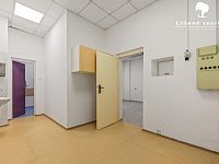 Prodej nadstandardní kliniky s operačním sálem, 274 m²  Rožnov pod Radhoštěm - P1898257.jpg