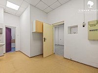 Prodej nadstandardní kliniky s operačním sálem, 274 m²  Rožnov pod Radhoštěm - P1898257.jpg