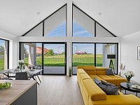 Novostavba RD 4+kk Deblín s pozemkem 7.362 m2 - obývací pokoj s kk2.jpg