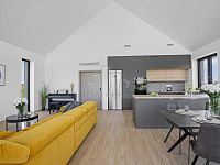 Novostavba RD 4+kk Deblín s pozemkem 7.362 m2 - obývací pokoj s kk3.jpg