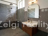 Vícegenerační dům 7+2, přístavek, velký pozemek, investiční potenciál – Ratíškovice - 1c.jpg