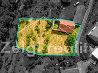 Jedinečný svahovitý pozemek 1159 m², Maršov – klid a výhledy