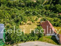 Jedinečný svahovitý pozemek 1159 m², Maršov – klid a výhledy - DJI_0100-HDR.jpg
