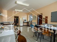 Kompletně soběstačný výrobní a skladový areál s kancelářemi – Valtice - _DSC7569-HDR.jpg