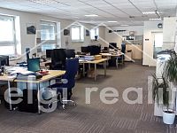 Skladový a kancelářský komplex k pronájmu – 2 haly + 2 patra administrativy - Foto 4