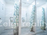 Skladový a kancelářský komplex k pronájmu – 2 haly + 2 patra administrativy - Foto 5