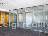 Pronájem moderního komerčního areálu – sklady, výroba a kanceláře - 7208401f-81fb-47b4-a986-02af87f7c2f7.jpg