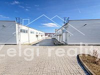 Pronájem moderního komerčního areálu – sklady, výroba a kanceláře - 7df9169b-a271-481a-a661-0dff4dbdde95.jpg
