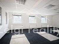 Výrobně-skladový areál s kancelářemi | Brno-jih - 6c217d7a-1023-4581-b75c-36a6aa15e6e2.jpg