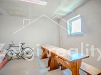 Nabízíme k prodeji zemědělský areál o celkové ploše 2 268 m²  Velké Němčice - 1749800110-5769.jpg