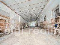 Nabízíme k prodeji zemědělský areál o celkové ploše 2 268 m²  Velké Němčice - 1749800126-3994.jpg