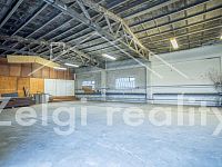 Uherské Hradiště – Skladovací prostor 164 m² s rampou v zabezpečeném areálu - _DSC2196-HDR-Enhanced-NR.jpg