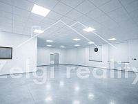 Komerční prostory 234 m² v Bojkovicích: Samostatný provoz (A) v uzavřeném areálu - 11fd2bd4-45c3-49cb-b36f-3f7e0c11faf5.jpg