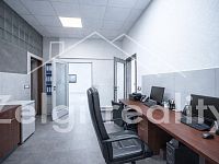 Komerční prostory 234 m² v Bojkovicích: Samostatný provoz (A) v uzavřeném areálu - 20bd2738-33d8-4048-b2ca-2320bafadb3f.jpg