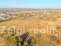 Velký komerční pozemek 23 288 m² v dosahu centra Znojma - Foto 2