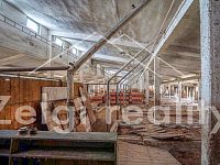 Pronájem komerčního objektu v Miloticích 1100 m2 - možnost úpravy podle vašich představ - 27.jpg