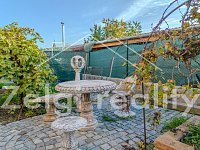 Rodinný dům s 5 apartmány a potenciálem dalšího růstu - 1761238882-4779.jpg