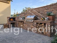 Rodinný dům s 5 apartmány a potenciálem dalšího růstu - 6d6dcb20-a6e2-43d0-94a9-fec050ac7aa4.jpg